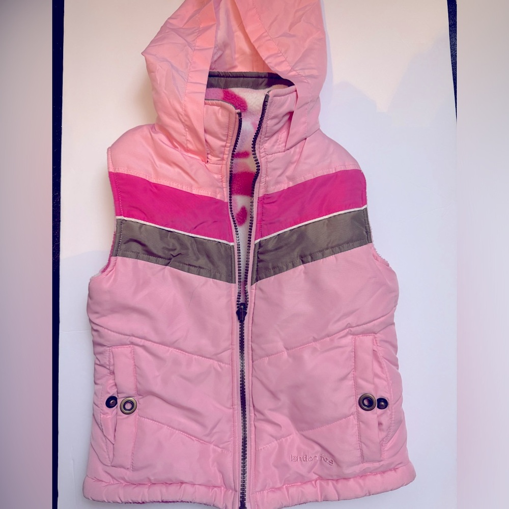 London Fog Girls Double Sided Vest. Size 6. Great for Fall or Winter!